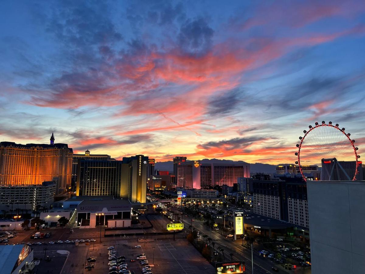 Condo At Platinum Hotel Strip View Las Vegas Exterior foto